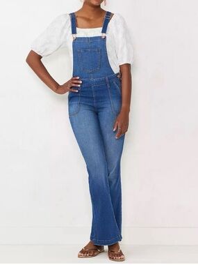 Bootcut booty flattering Overalls sz Small